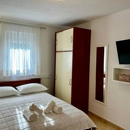 Dinka Apartment Trogir Ngoại thất bức ảnh